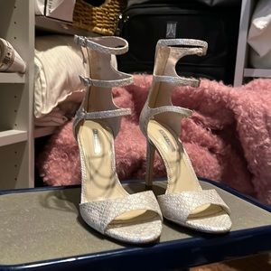 BCBG HEELS